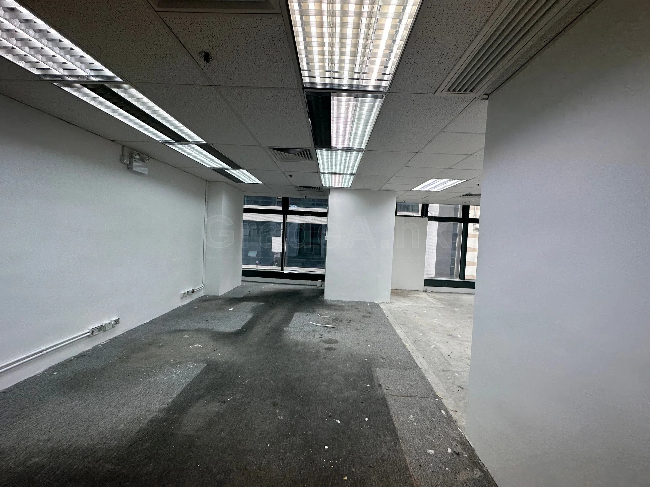 企業中心