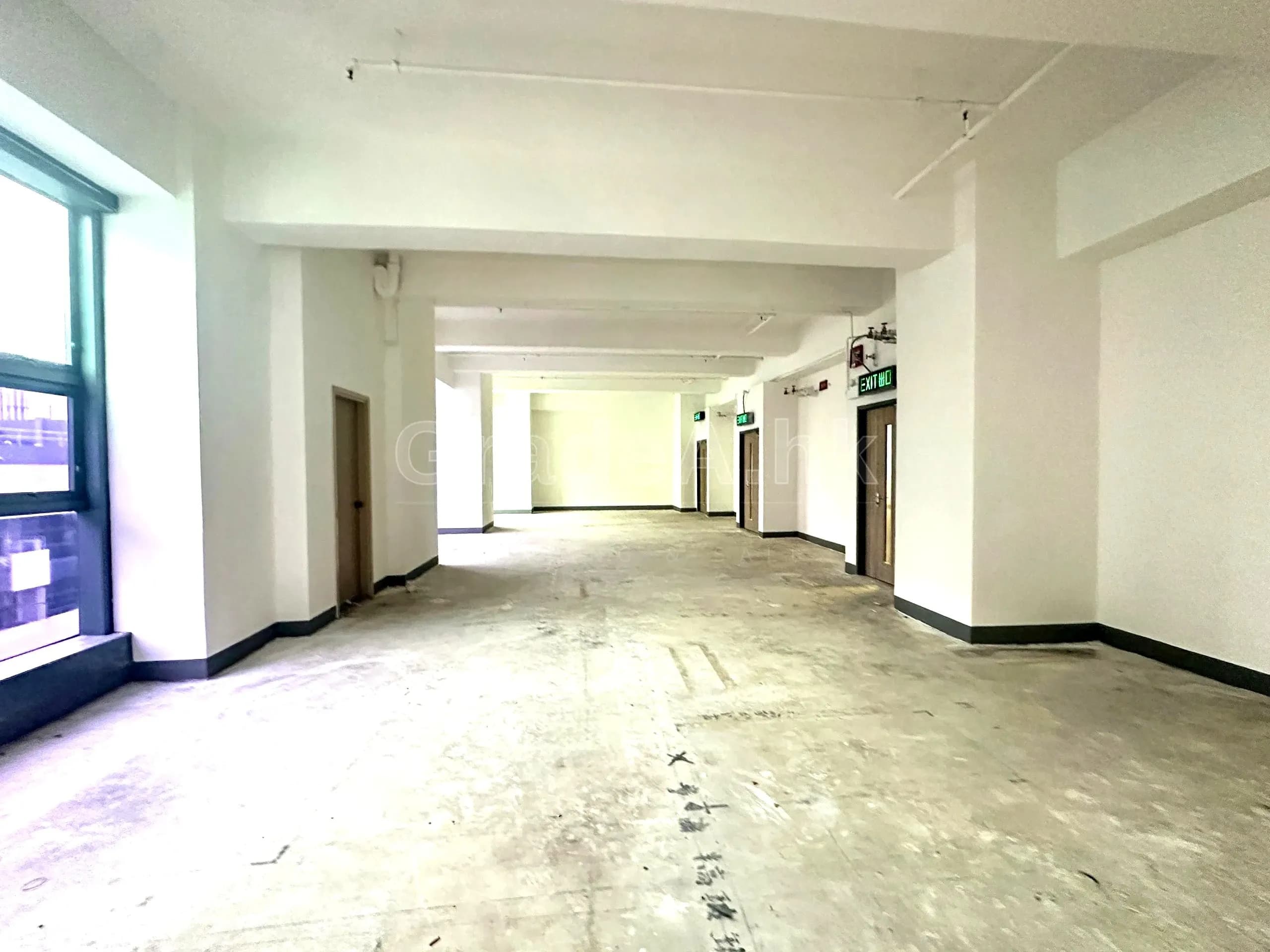 企業中心