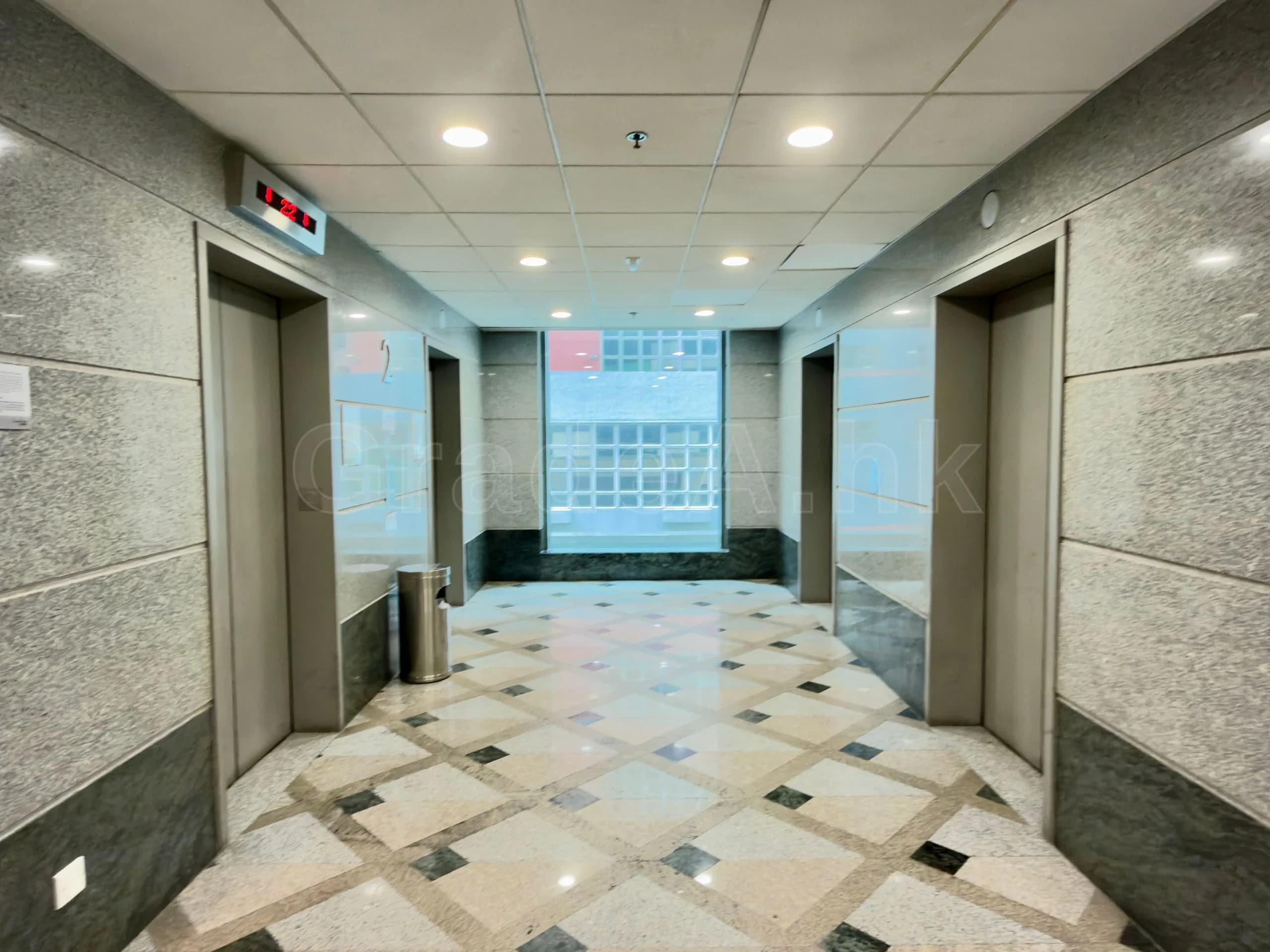 企業中心